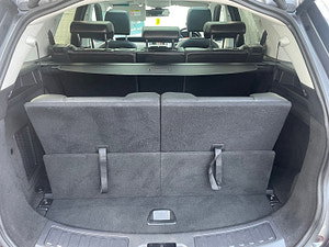 Land Rover Discovery Sport thumbnail