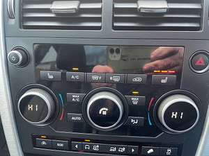 Land Rover Discovery Sport thumbnail