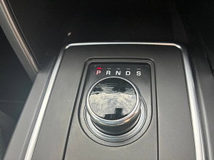 Land Rover Discovery Sport thumbnail