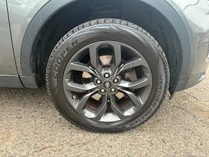 Land Rover Discovery Sport thumbnail