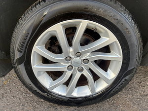 Land Rover Discovery Sport thumbnail