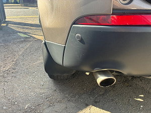 Land Rover Discovery Sport thumbnail