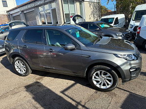 Land Rover Discovery Sport thumbnail