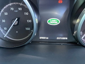 Land Rover Discovery Sport thumbnail