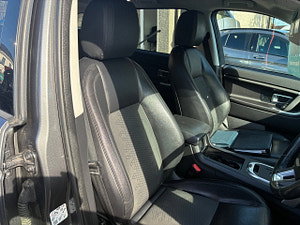 Land Rover Discovery Sport thumbnail
