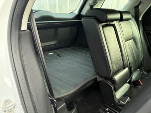Land Rover Discovery Sport thumbnail