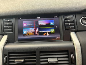 Land Rover Discovery Sport thumbnail