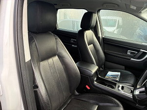 Land Rover Discovery Sport thumbnail