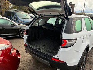 Land Rover Discovery Sport thumbnail