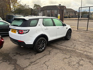Land Rover Discovery Sport thumbnail