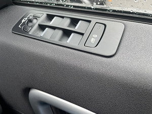 Land Rover Discovery Sport thumbnail