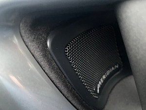 Land Rover Discovery Sport thumbnail