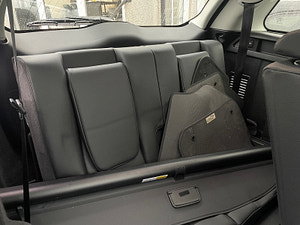 Land Rover Discovery Sport thumbnail