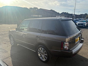 Land Rover Range Rover thumbnail