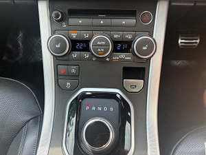 Land Rover Range Rover Evoque thumbnail