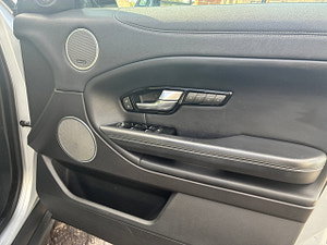 Land Rover Range Rover Evoque thumbnail