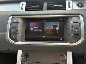 Land Rover Range Rover Evoque thumbnail