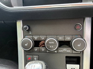 Land Rover Range Rover Evoque thumbnail
