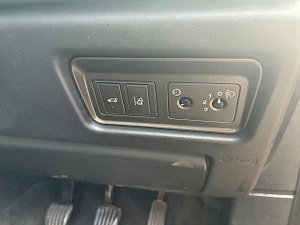 Land Rover Range Rover Evoque thumbnail