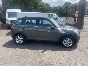 MINI Countryman thumbnail