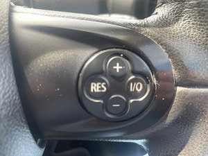 MINI Countryman thumbnail