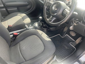 MINI Countryman thumbnail