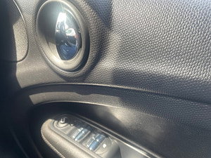 MINI Countryman thumbnail