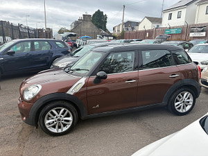 MINI Countryman thumbnail