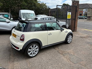 MINI Hatch thumbnail