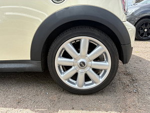 MINI Hatch thumbnail