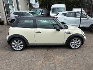 MINI Hatch thumbnail