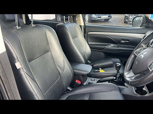 Mitsubishi Outlander thumbnail