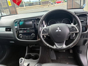 Mitsubishi Outlander thumbnail