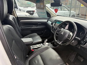 Mitsubishi Outlander thumbnail