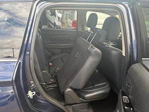 Mitsubishi Outlander thumbnail
