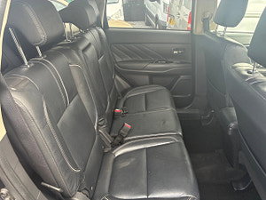 Mitsubishi Outlander thumbnail
