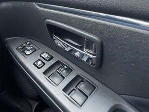 Mitsubishi ASX thumbnail