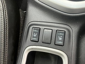 Nissan Navara thumbnail