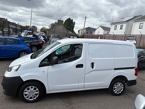 Nissan NV200 thumbnail