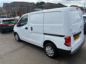 Nissan NV200 thumbnail