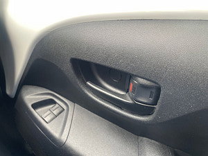 Peugeot 108 thumbnail