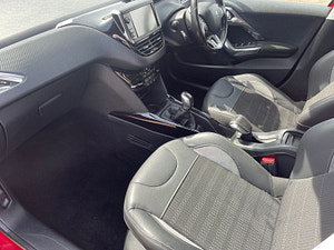 Peugeot 2008 thumbnail