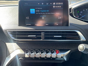 Peugeot 3008 thumbnail