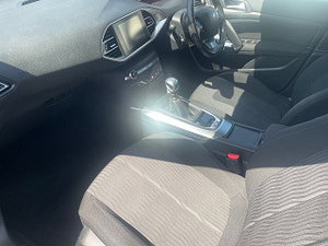 Peugeot 308 thumbnail