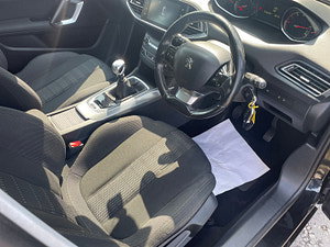 Peugeot 308 thumbnail