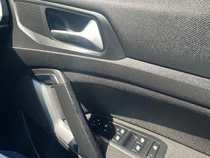 Peugeot 308 thumbnail