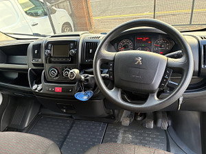 Peugeot Boxer thumbnail