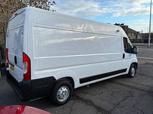 Peugeot Boxer thumbnail