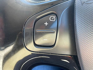 Renault Captur thumbnail