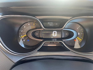 Renault Captur thumbnail
